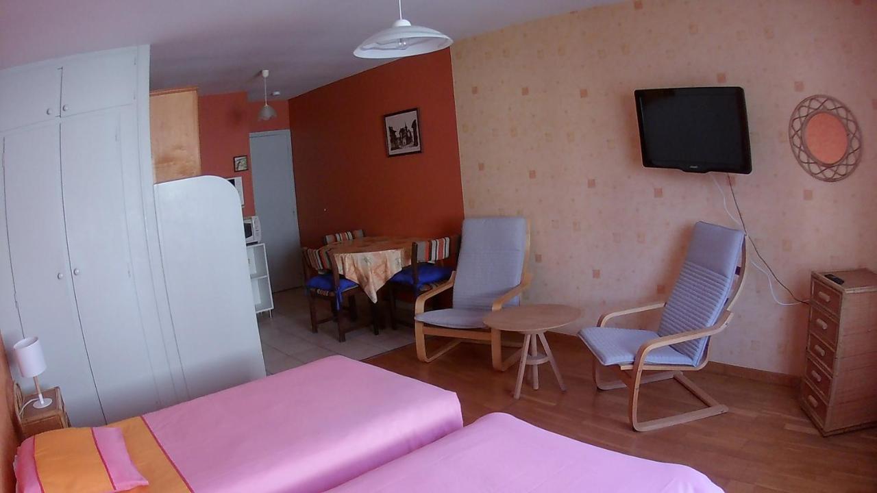 Residence L'Alexandra 2 Etoiles Bourbonne-les-Bains Buitenkant foto