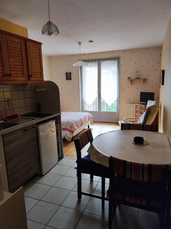 Residence L'Alexandra 2 Etoiles Bourbonne-les-Bains Buitenkant foto